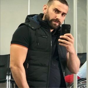 Meet your Posher, Emirhan